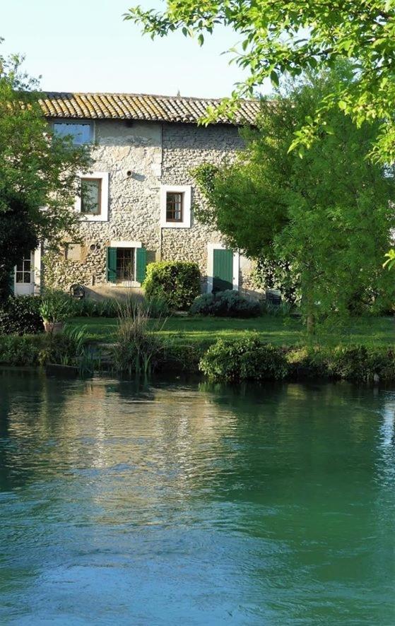 Mas Le Pont Des Aubes Bed & Breakfast L'Isle-sur-la-Sorgue Exterior photo