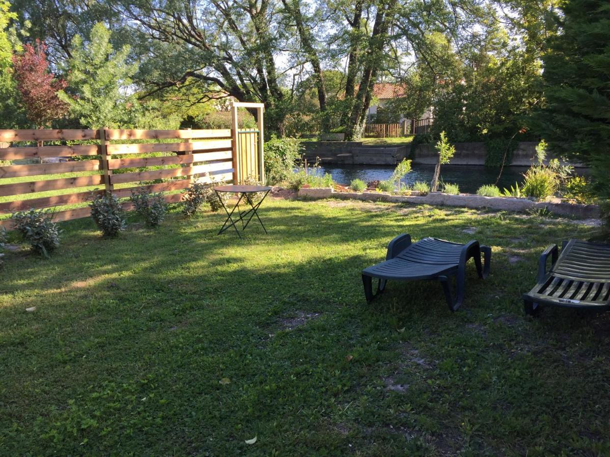 Mas Le Pont Des Aubes Bed & Breakfast L'Isle-sur-la-Sorgue Exterior photo