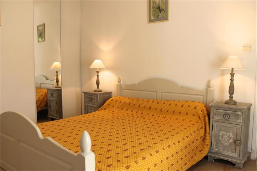 Mas Le Pont Des Aubes Bed & Breakfast L'Isle-sur-la-Sorgue Exterior photo